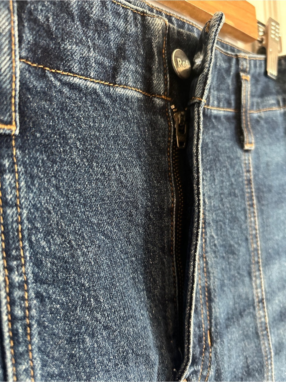 Reformation Mid-Rise Straight-Leg Jeans in Dark Blue - Picture 5 of 8